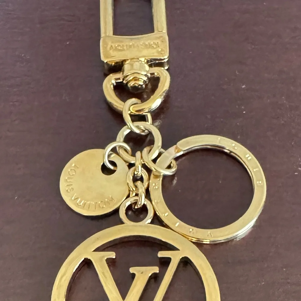 LOUIS VUITTON CIRCLES BAG CHARM - Picture 5 of 5